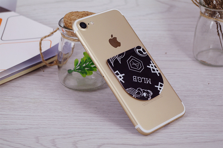 纳米魔幻硅胶手机贴支架背胶魔术贴 车载百变手机导航支架随意贴