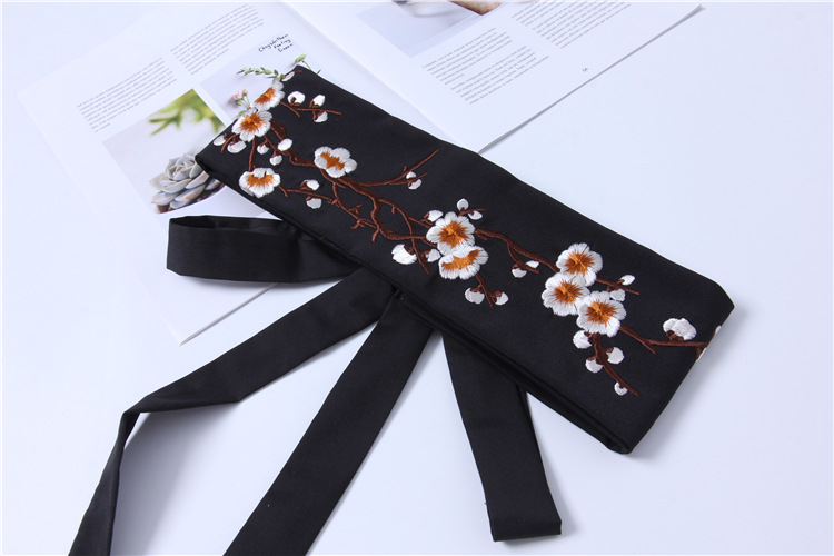 刺绣腰封女宽腰带装饰时尚百搭绣花学生古风民族风绿色配裙子绑带