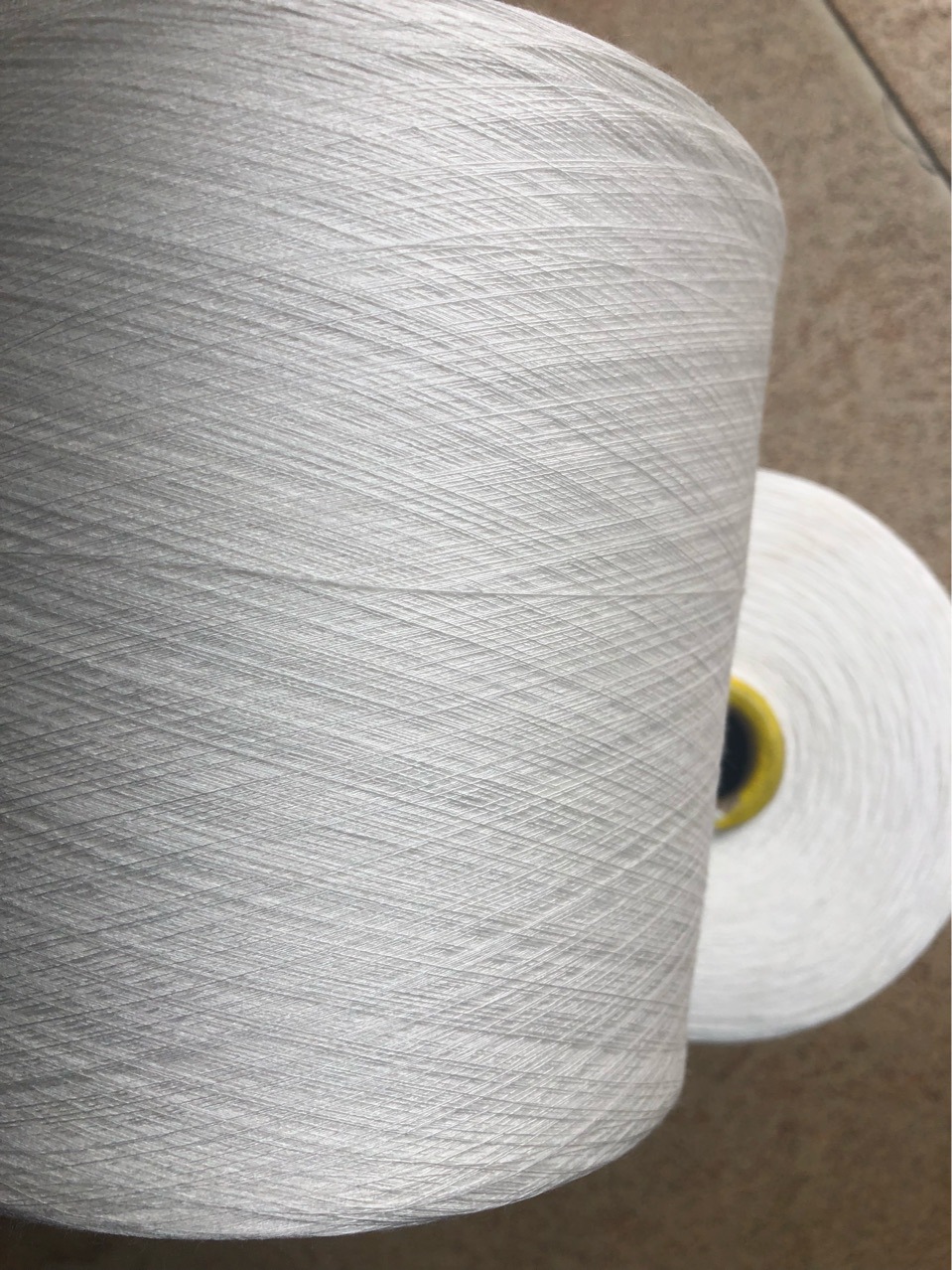 人棉包锦纶单丝双股包芯纱40支混纺纱 40s包20锦纶双股包芯纱
