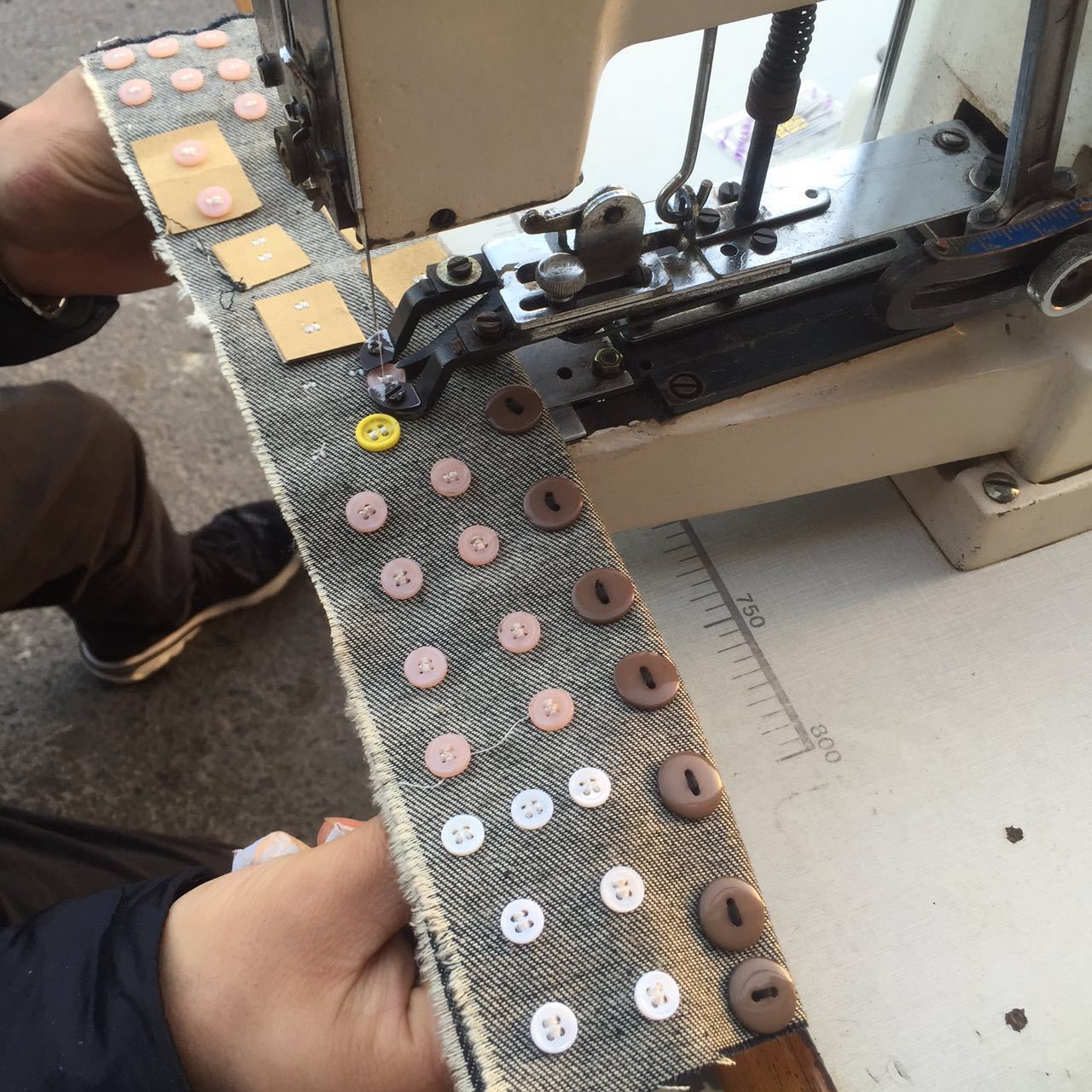 上工4-2钉扣机 工业缝纫机服装机械设备 纽扣机