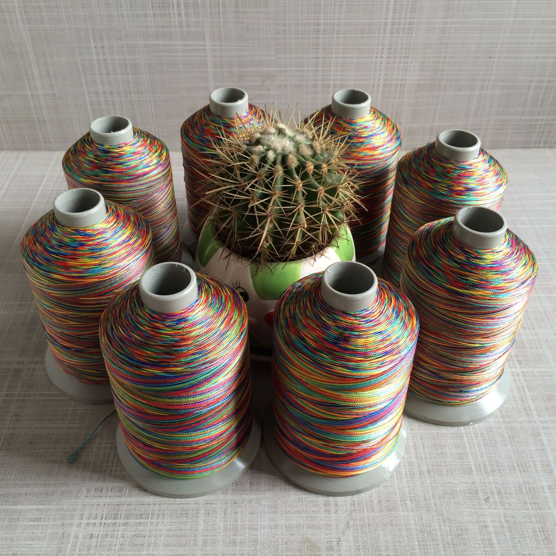 特别推荐 涤纶高强五彩绣花线,床上用品绣花刺绣线