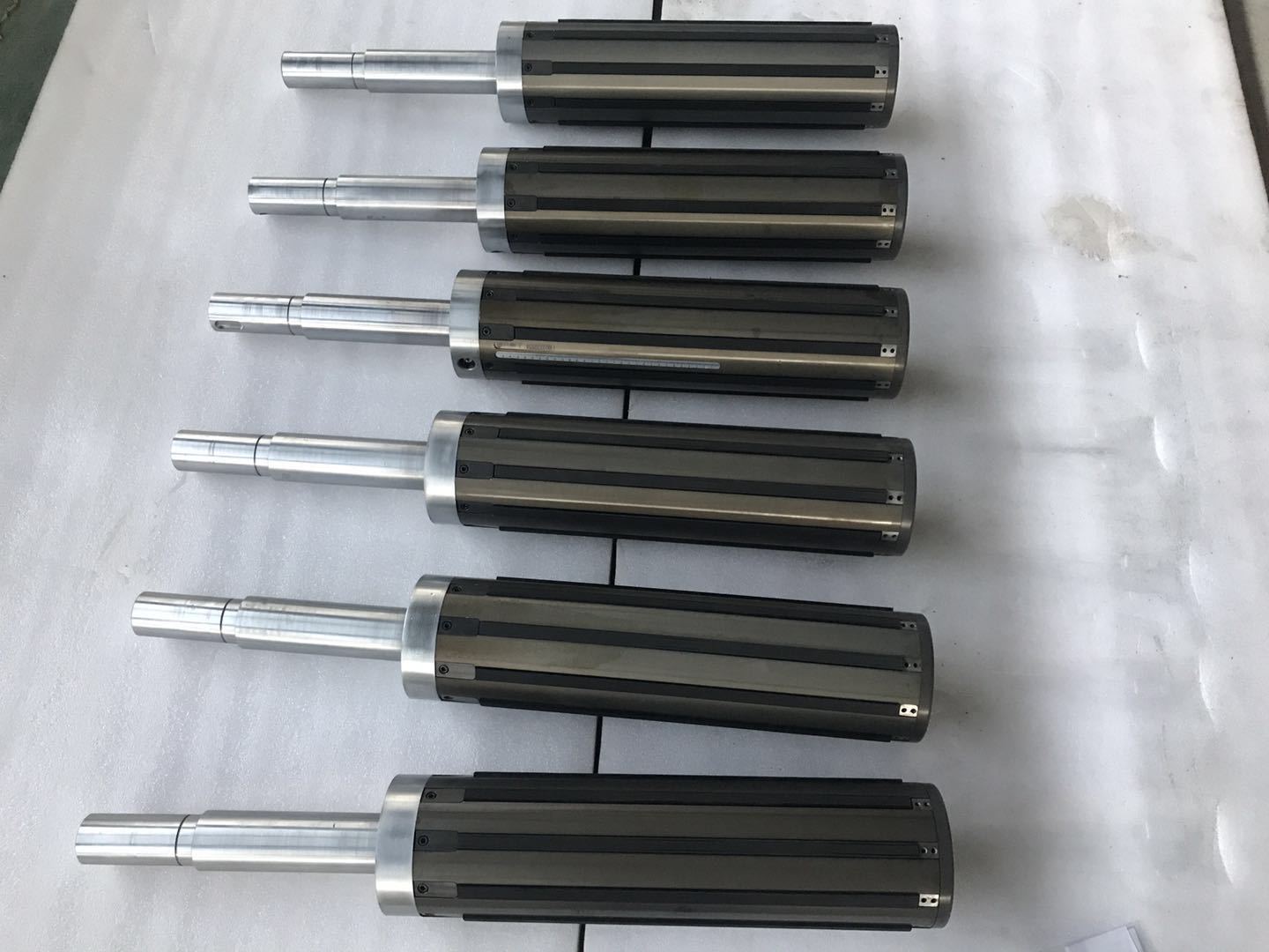 整条气涨轴 专业生产销售批发优质整条式气胀轴 通键式气胀轴