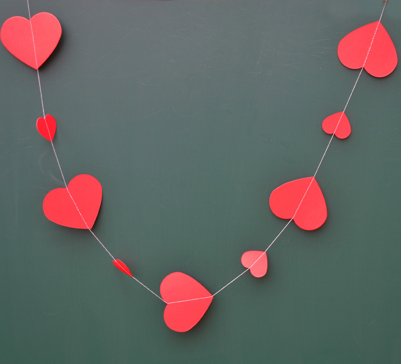 一串12个爱心.长度2m产品详情:一条长度为2.