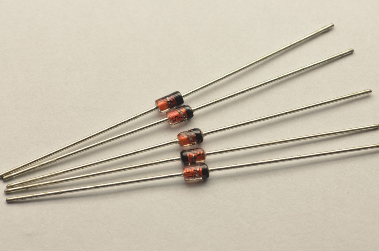 1w直插稳压二极管 1n4740 in4740a 10v 50只