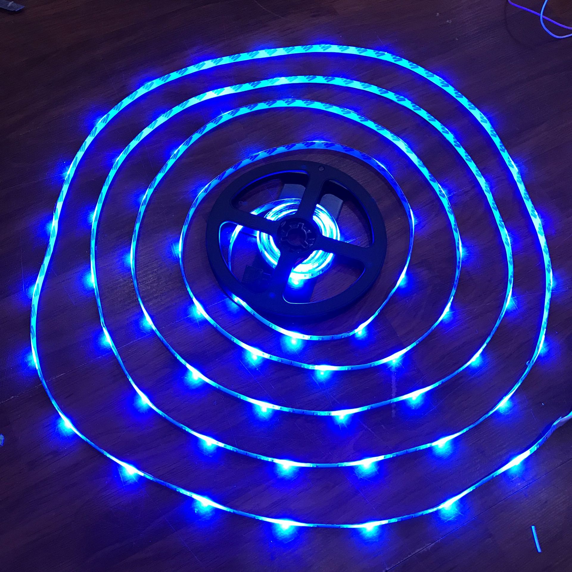 led灯带 防水2835rgb七彩灯条 装饰灯 3528变色跑马灯带套装