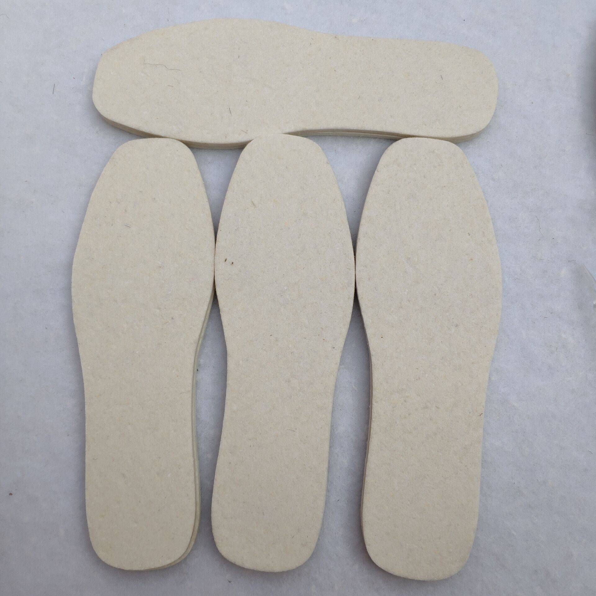 厂家批发羊毛毡鞋垫 冬季保暖吸汗除臭6mm男女通用加厚羊毛毡鞋垫