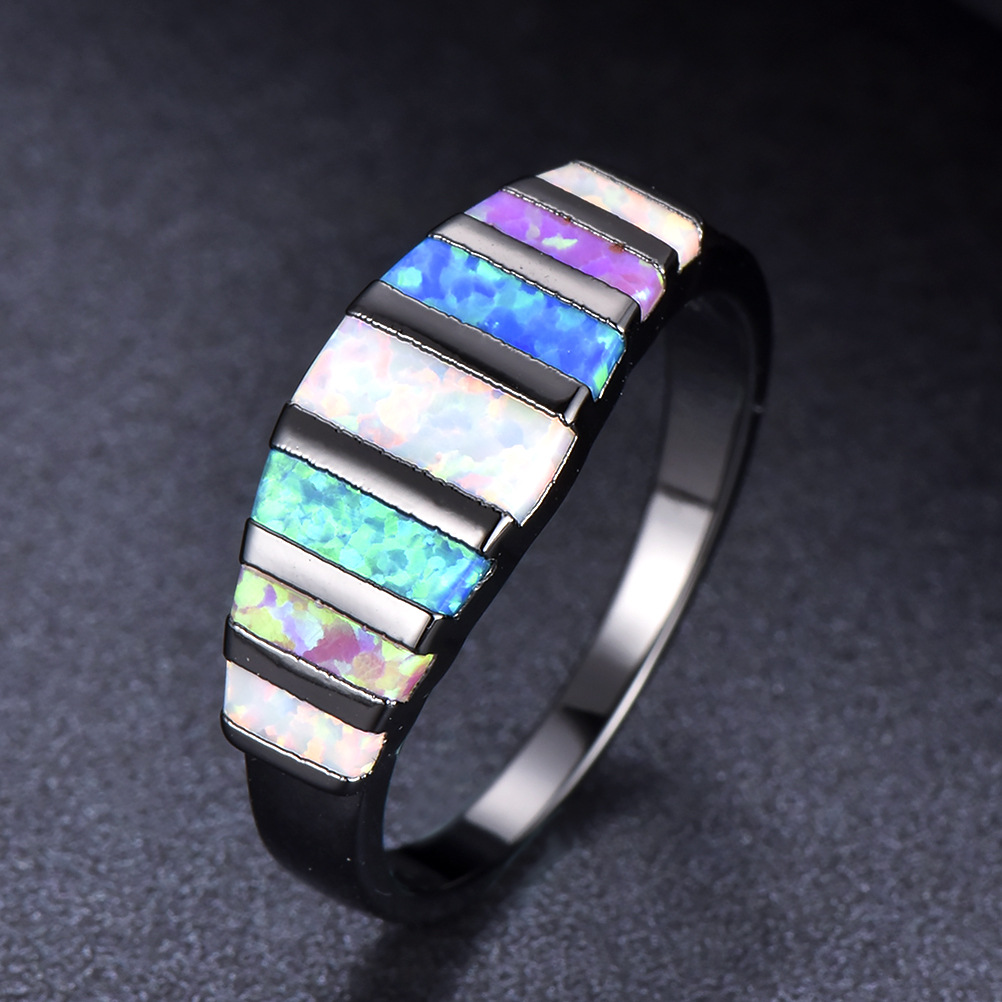 厂家直销跨境电商热销ring 优质新款 澳宝蛋白石黑金戒指镶钻配饰