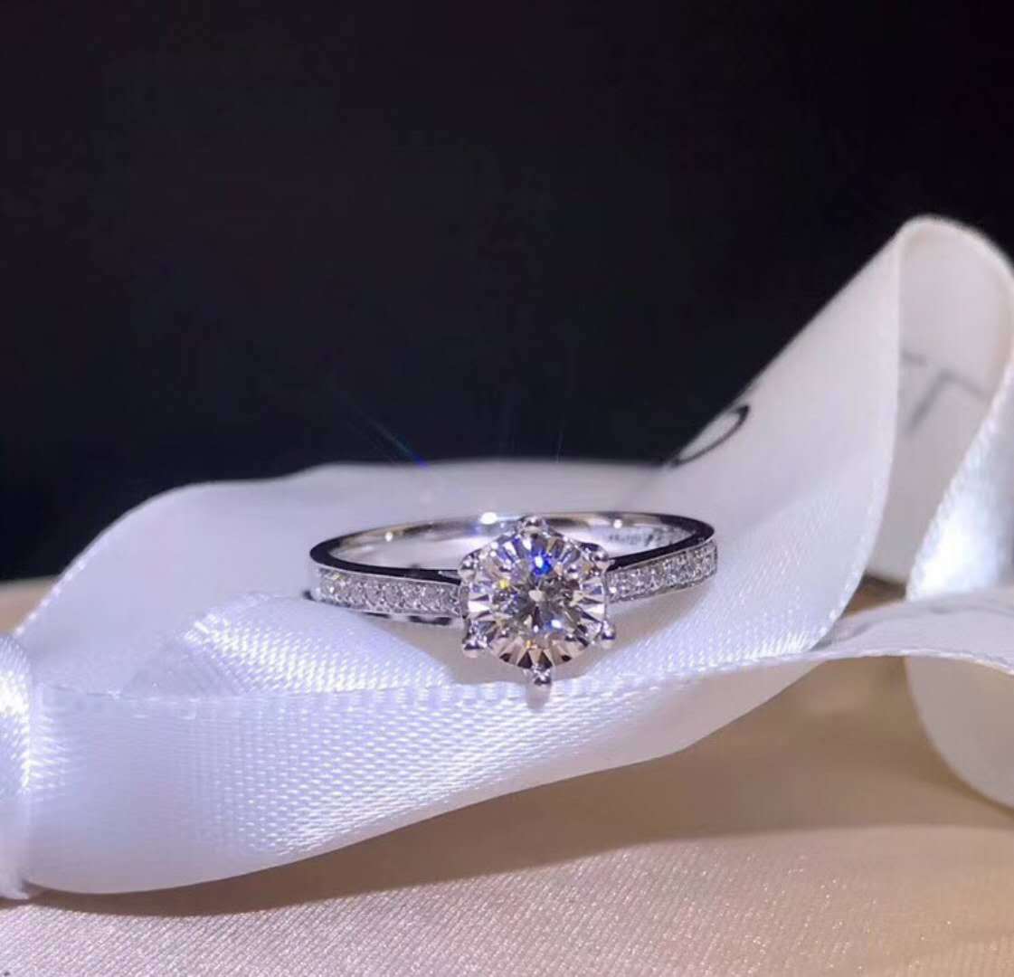 鄂豪珠宝 18k金镶20分钻石爪镶戒指车花六爪经典钻戒求婚结婚戒指