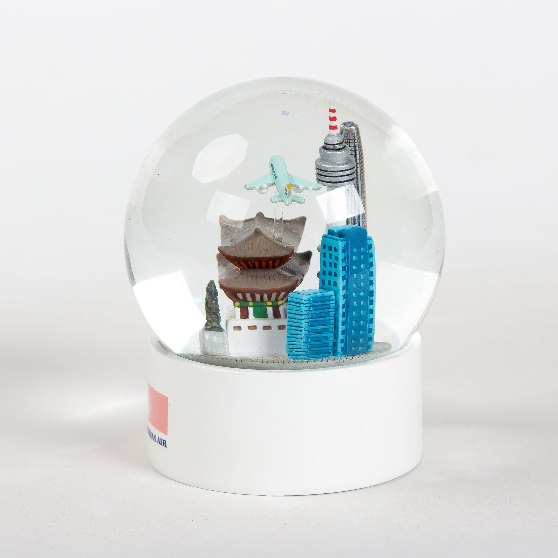 创意出口韩国首尔机场旅游纪念品立体树脂水晶球雪花球水球礼品