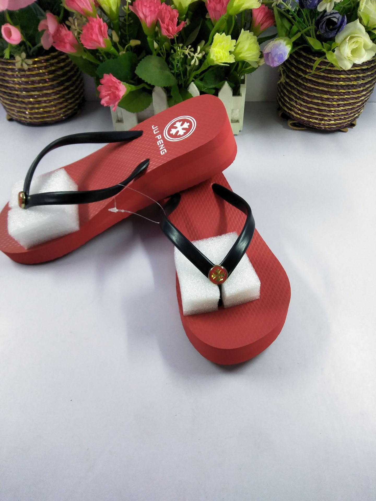 天然橡胶人字拖鞋