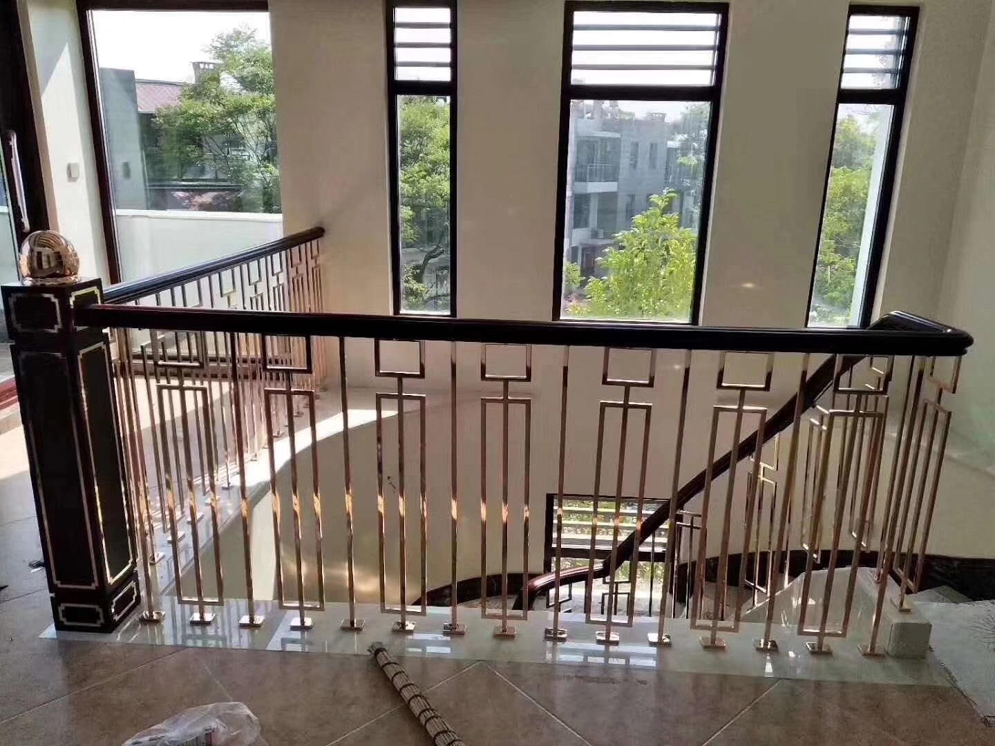 厂家定制不锈钢护栏 防撞安全不锈钢护栏 小区别墅庭院不锈钢护栏