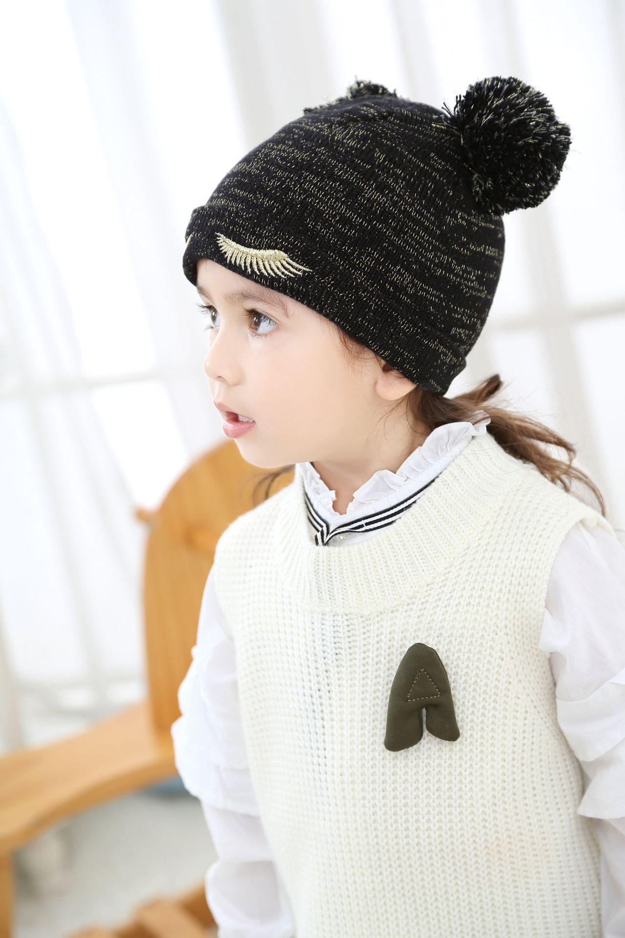 模特试戴的是中码尺码:s码46-50cm 6-12m   m码50-52cm 1-3y    l码52