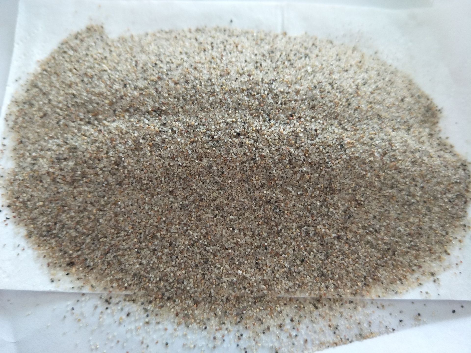 沙漠沙水洗沙漠沙擦洗砂钻井压裂砂30504070目圆粒沙漠沙