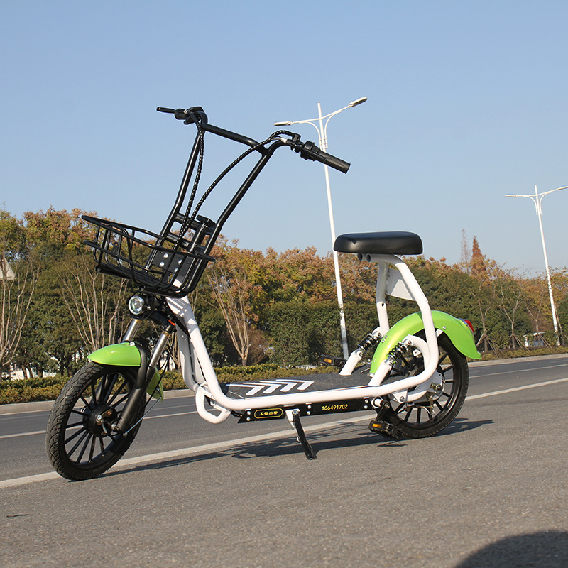 双轮迷你女士折叠锂电电动自行车 小型简易成人代步电滑板车批发