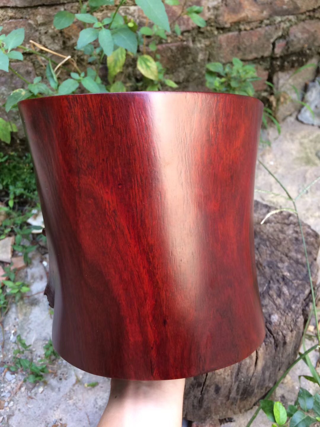 赞比亚血檀木质笔筒圆形 实木雕刻五雀图工艺品摆件 厂家直销