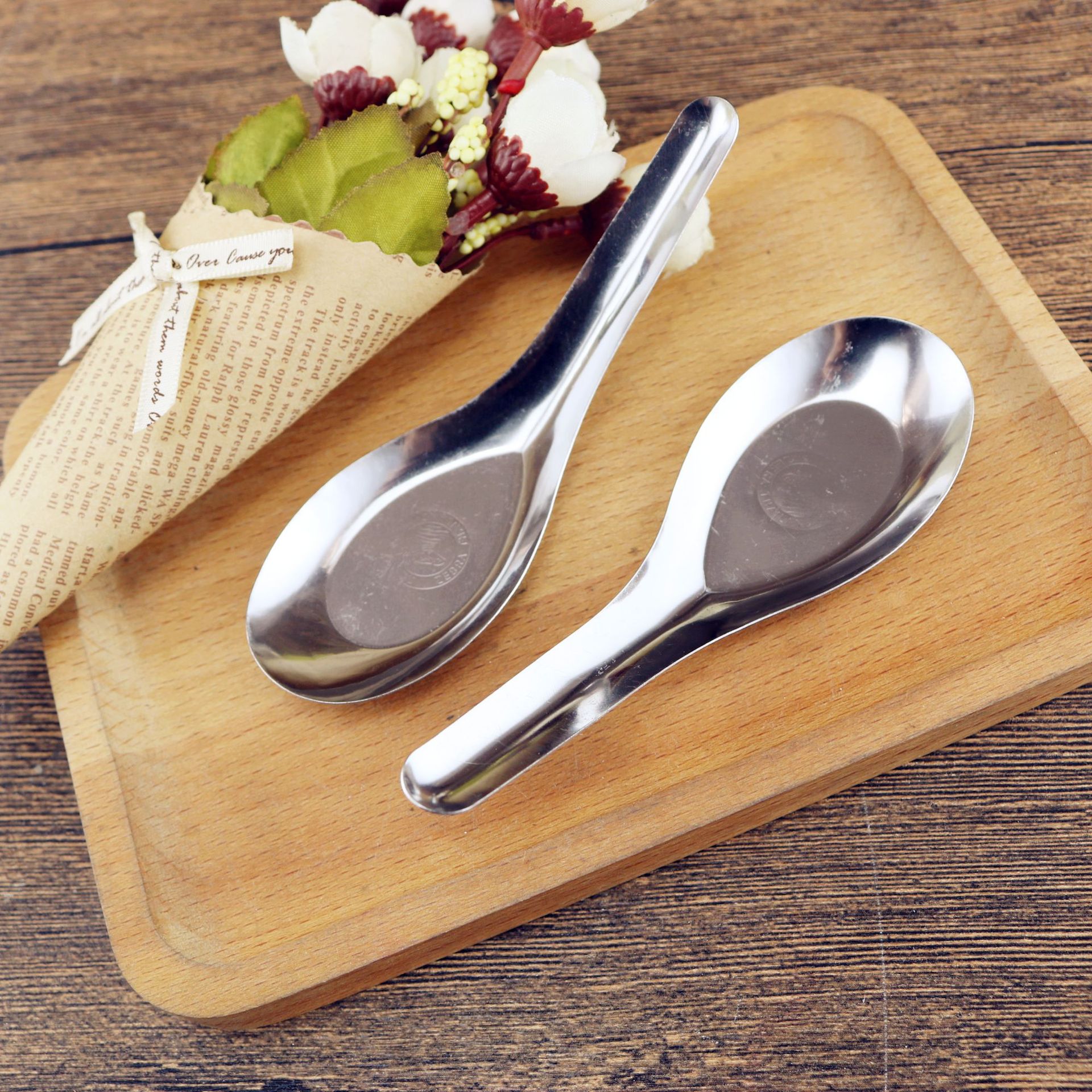 餐具勺子不锈钢勺子平底勺调羹泰国勺子小饭勺食堂小勺赠品汤勺