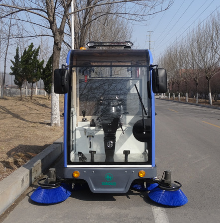 xls-1900b驾驶式扫地机适用于户外环境下的清扫