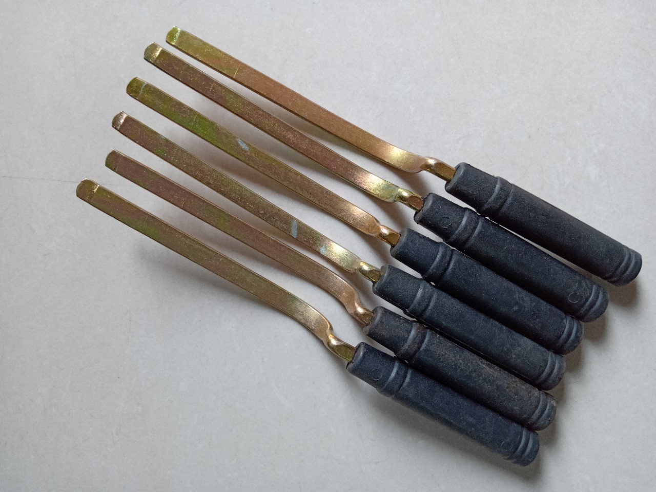 批发黑塑把勾缝铲填缝铲建筑工具 灰溜子勾缝抹勾槽抹子砖缝抹子