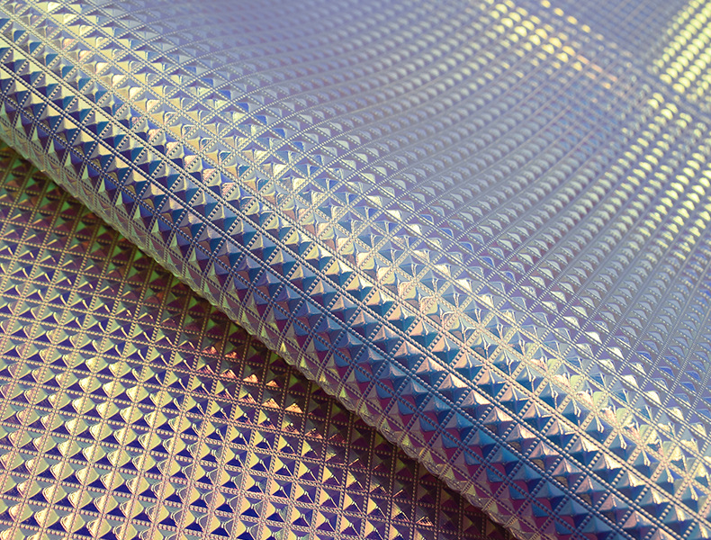 镭射幻彩钻石方格pu皮革立体方格手袋化妆包收纳包背包面料现货