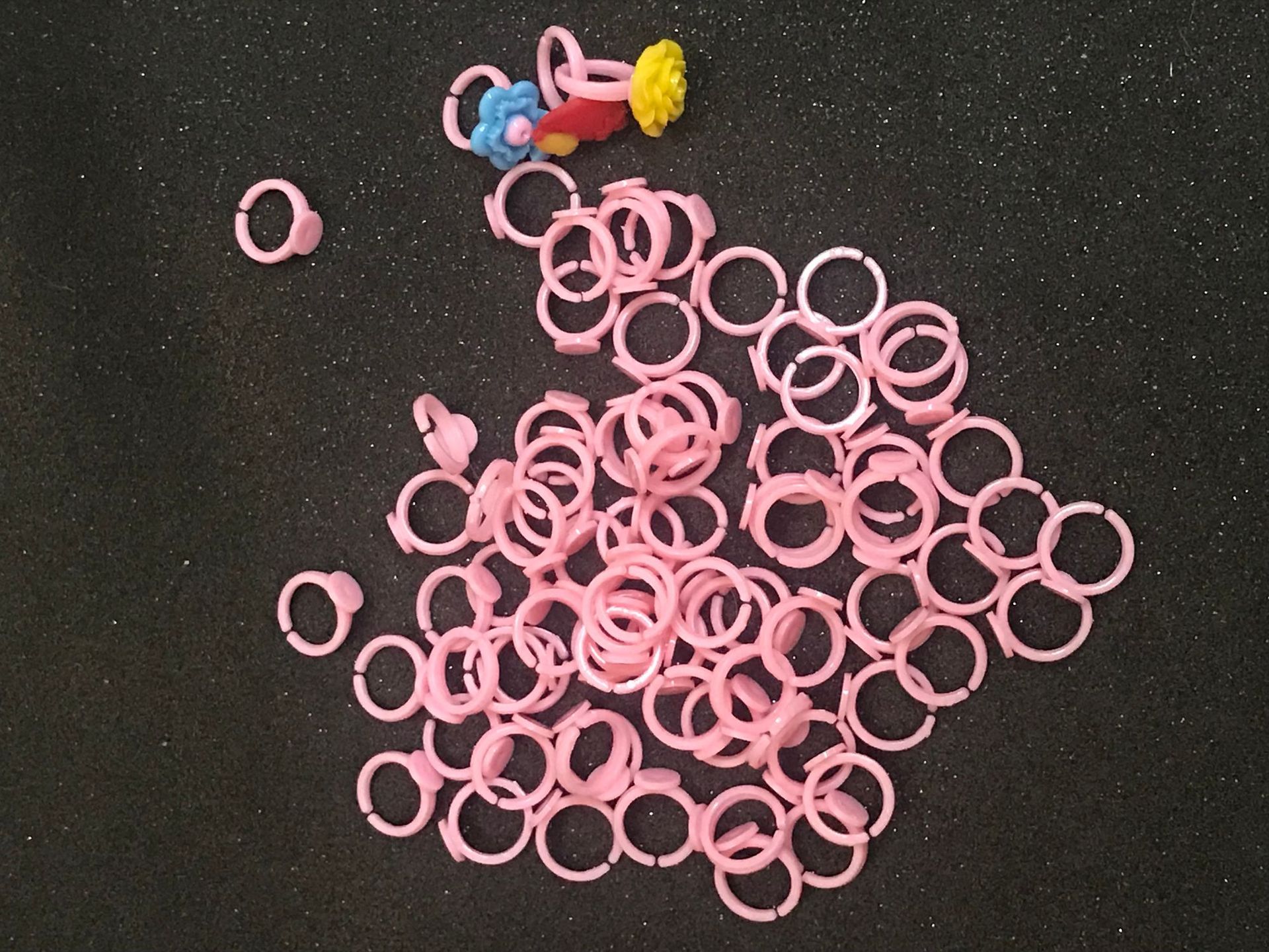 儿童戒指女宝小公主首饰配饰奖品礼品玩具戒指 卡通塑料圈小戒指