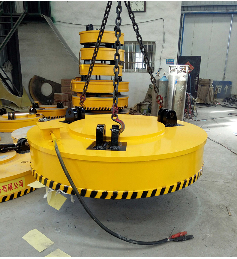 批发高频强磁起重电磁铁吸盘 废钢废铁磁盘吊 电话:15294876656