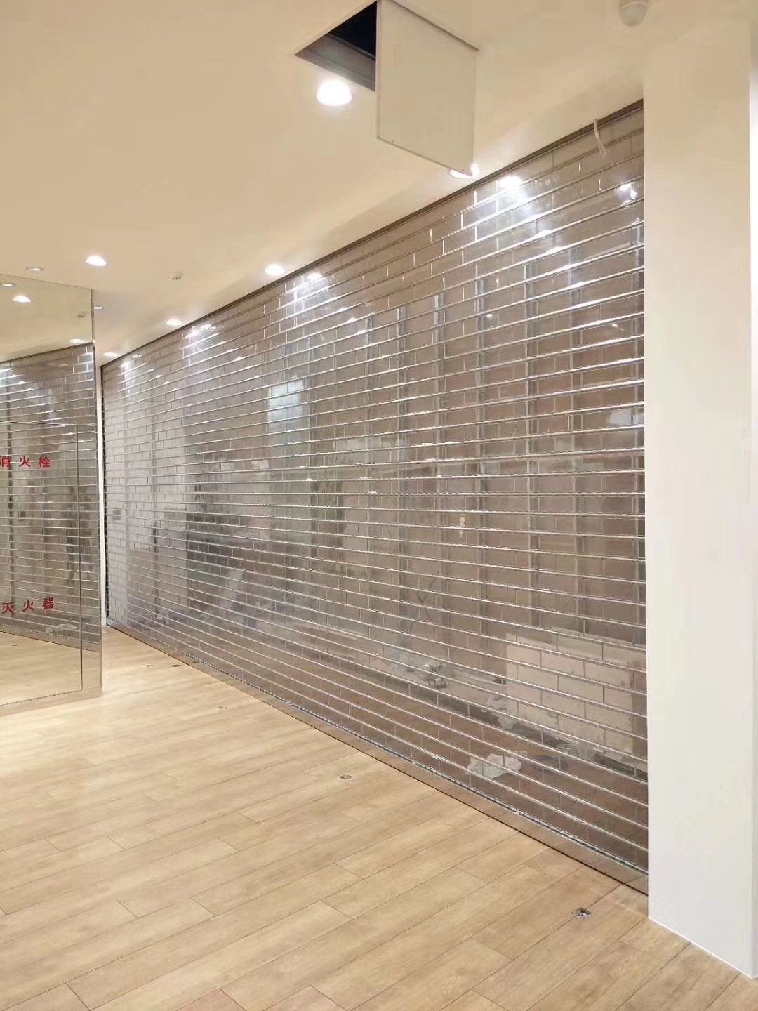 水晶折叠门 电动自动卷闸水晶门 透明卷帘门店铺商铺上门安装