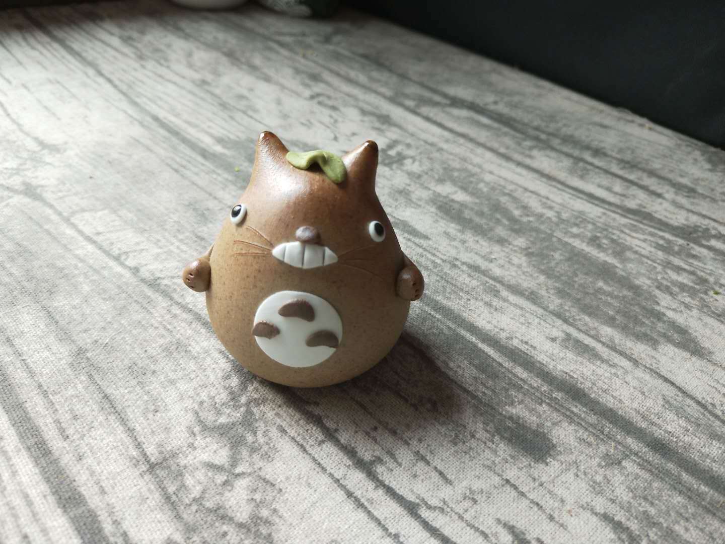 景德镇手工可爱陶瓷陶泥龙猫小摆件迷你桌面摆件创意生日礼物茶宠