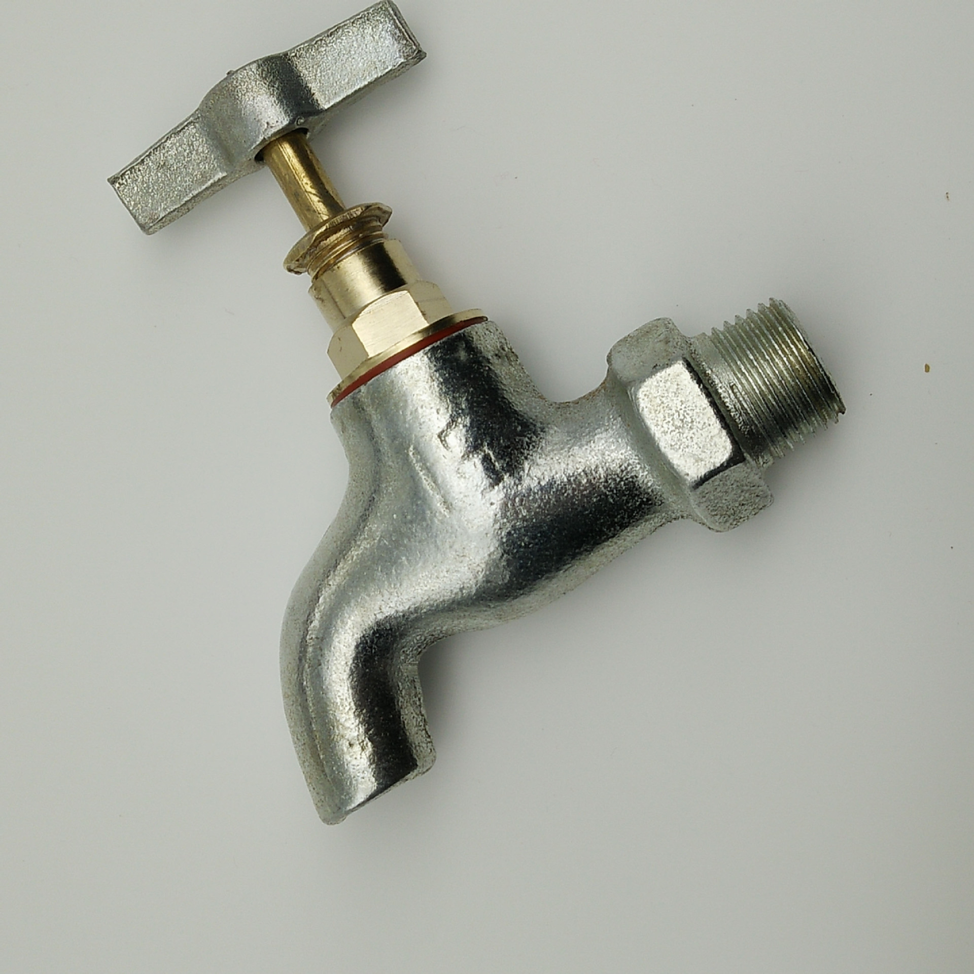 Manufacturers Supply All Kinds of Malang Antifreeze Faucet Iron Nozzle Cast Iron Water Faucet Galvanized Faucet