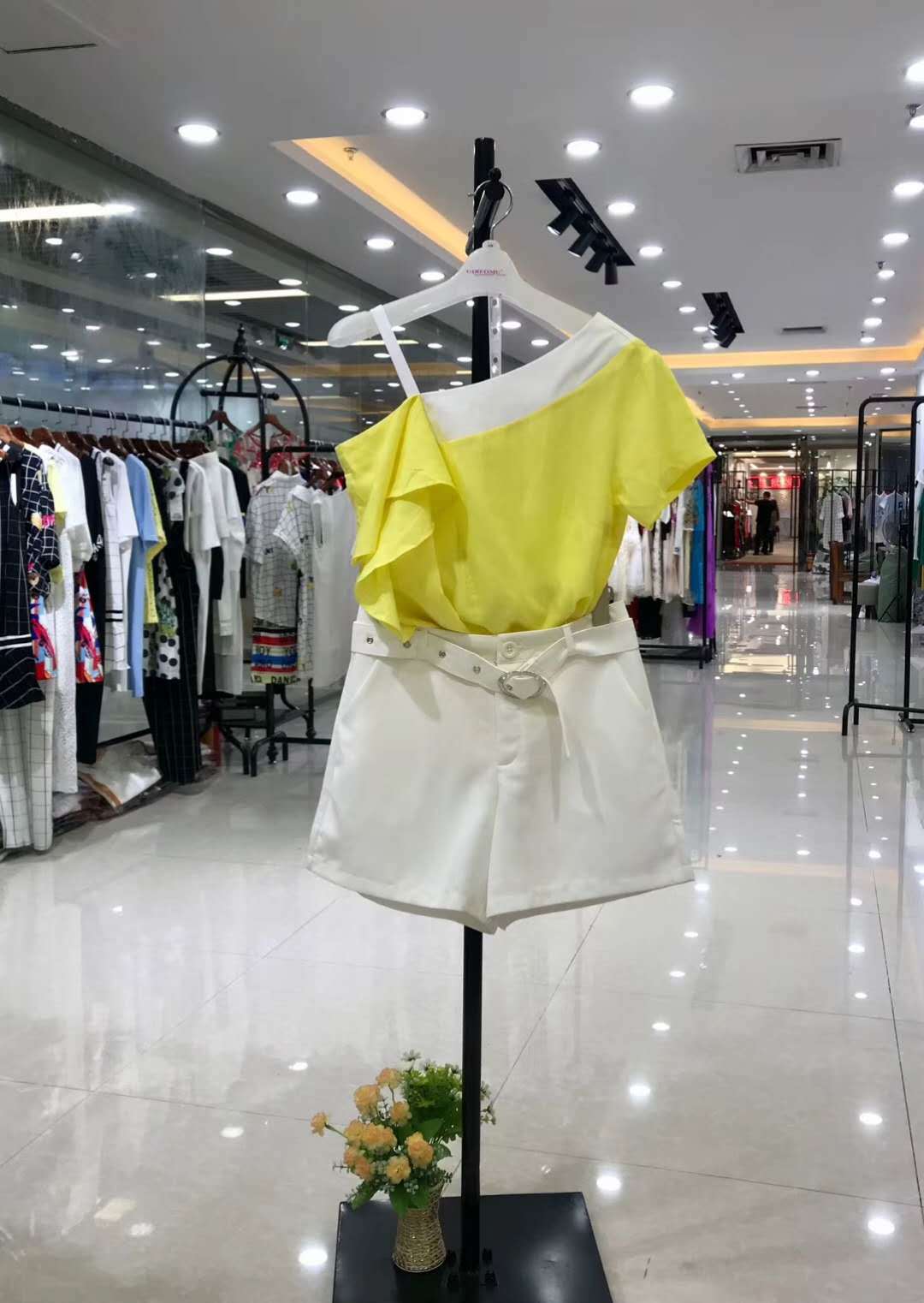 淑女坊2018套装女装夏季立领蝴蝶结上衣配半裙两件套品牌折扣走份