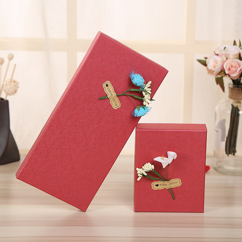 New Hot Sale Solid Color Retro Gift Packaging Box with Flower Necklace Jewellery Box Printing