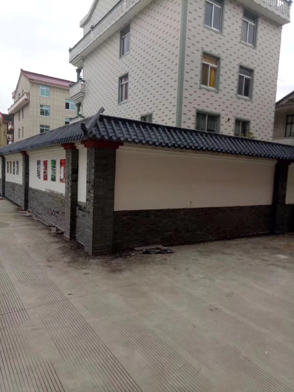 复古一体屋檐瓦为新农村和新城市建设做贡献