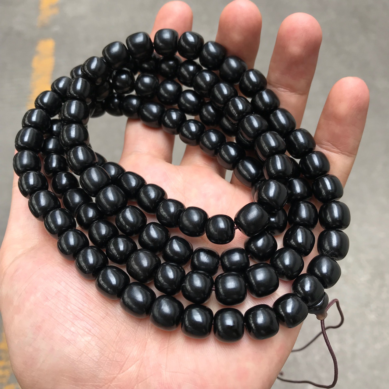 水牛角佛珠_黑牛角圆珠桶珠10毫米108颗佛珠水牛角佛珠 - 阿里巴巴