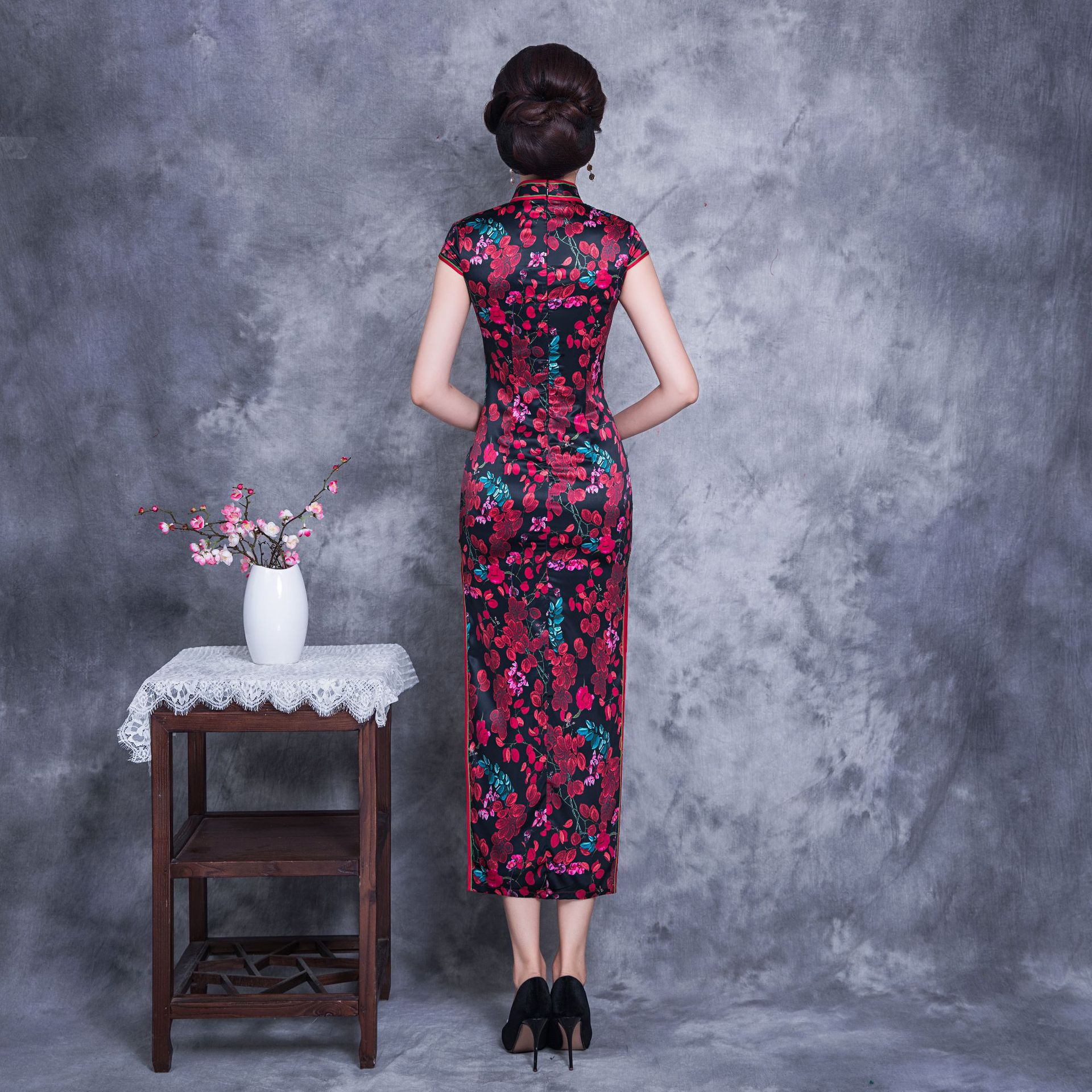 厂家直销新款高档长款丝绸旗袍 优雅迷人日常连女裙旗袍批发