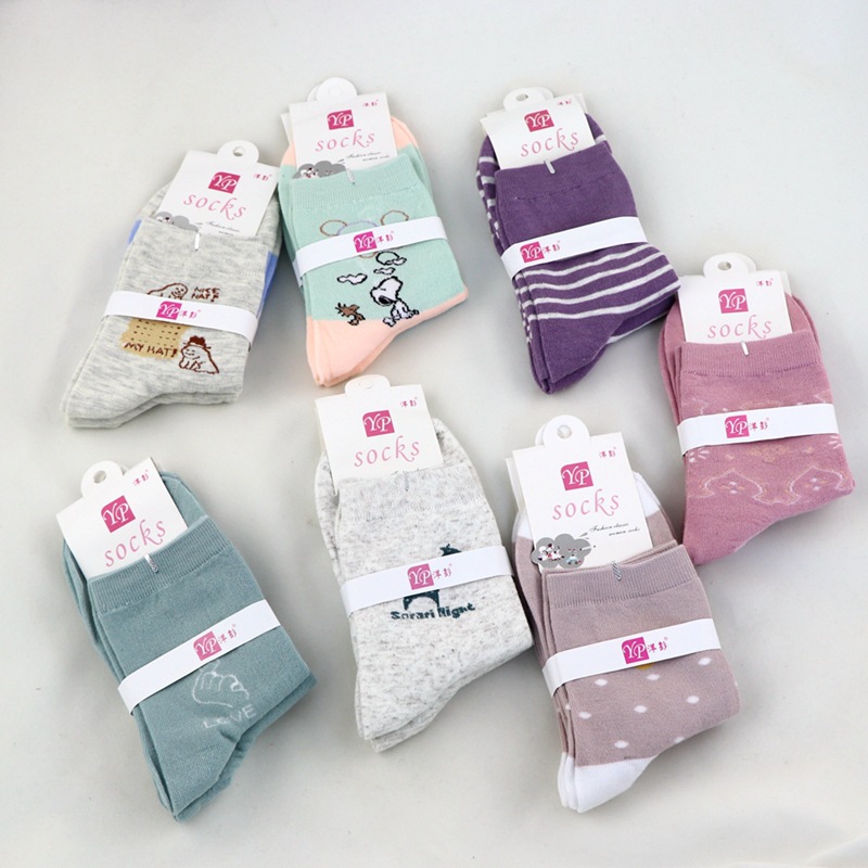mid-calf women‘s autumn and winter socks cotton multi-pattern stall socks encrypted casual cotton socks women‘s winter cotton socks