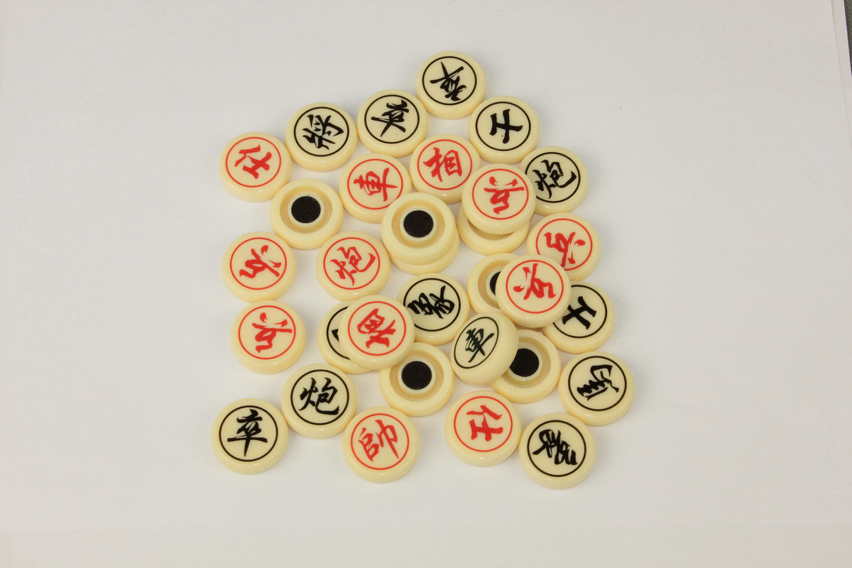 便携式学生培训中号折叠盘磁性中国象棋桌面益智游戏