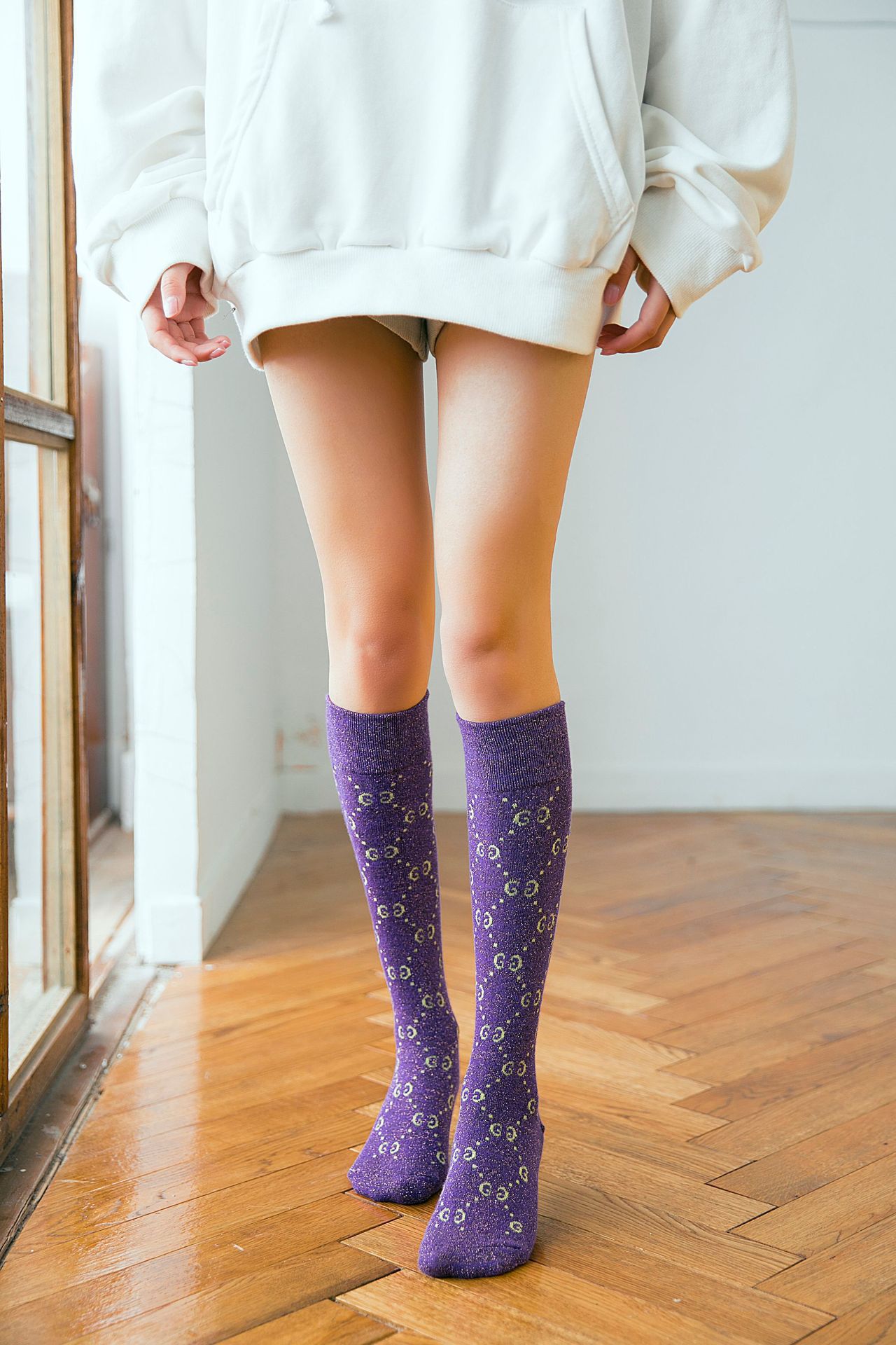 秋冬新品靴下品金银丝g字母小腿袜 独立包装全棉高筒潮袜 小腿袜