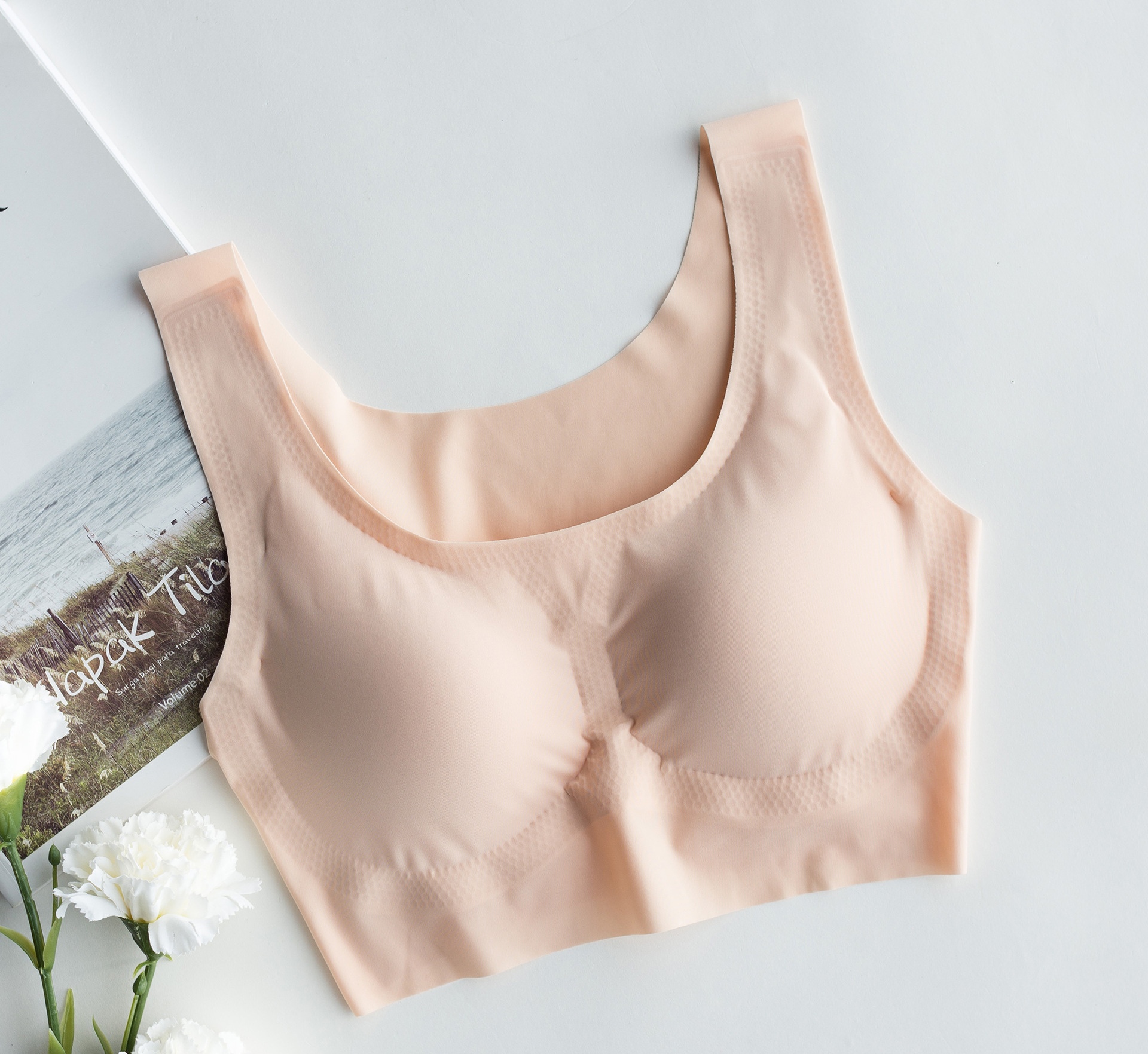 羽绒服无缝线压胶进口强力胶粘剂水性热熔胶无痕无缝内衣点胶水浆