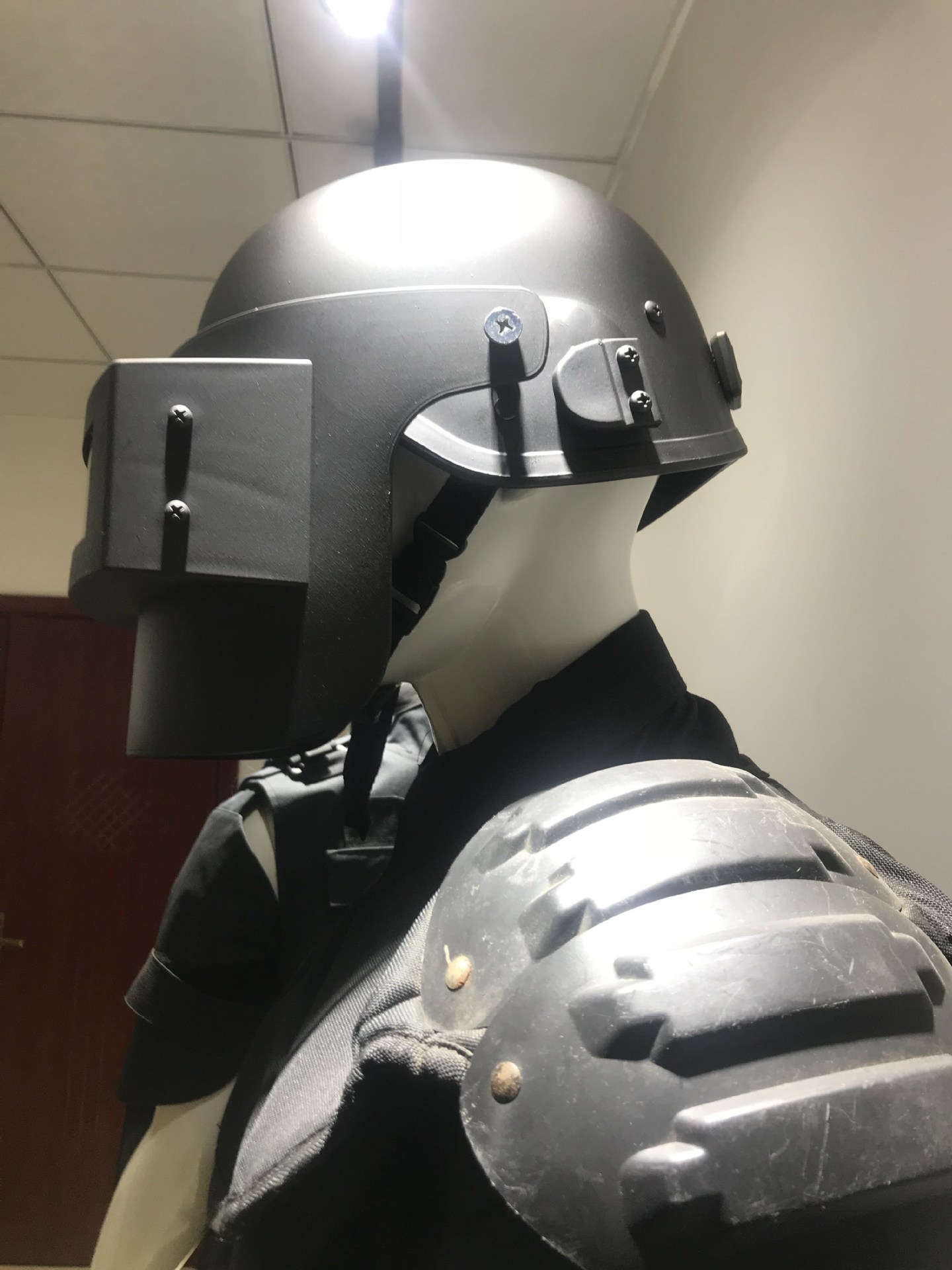 和平精英绝地求生吃鸡成人版三级头盔 俄罗斯阿尔法k6-3电焊头盔