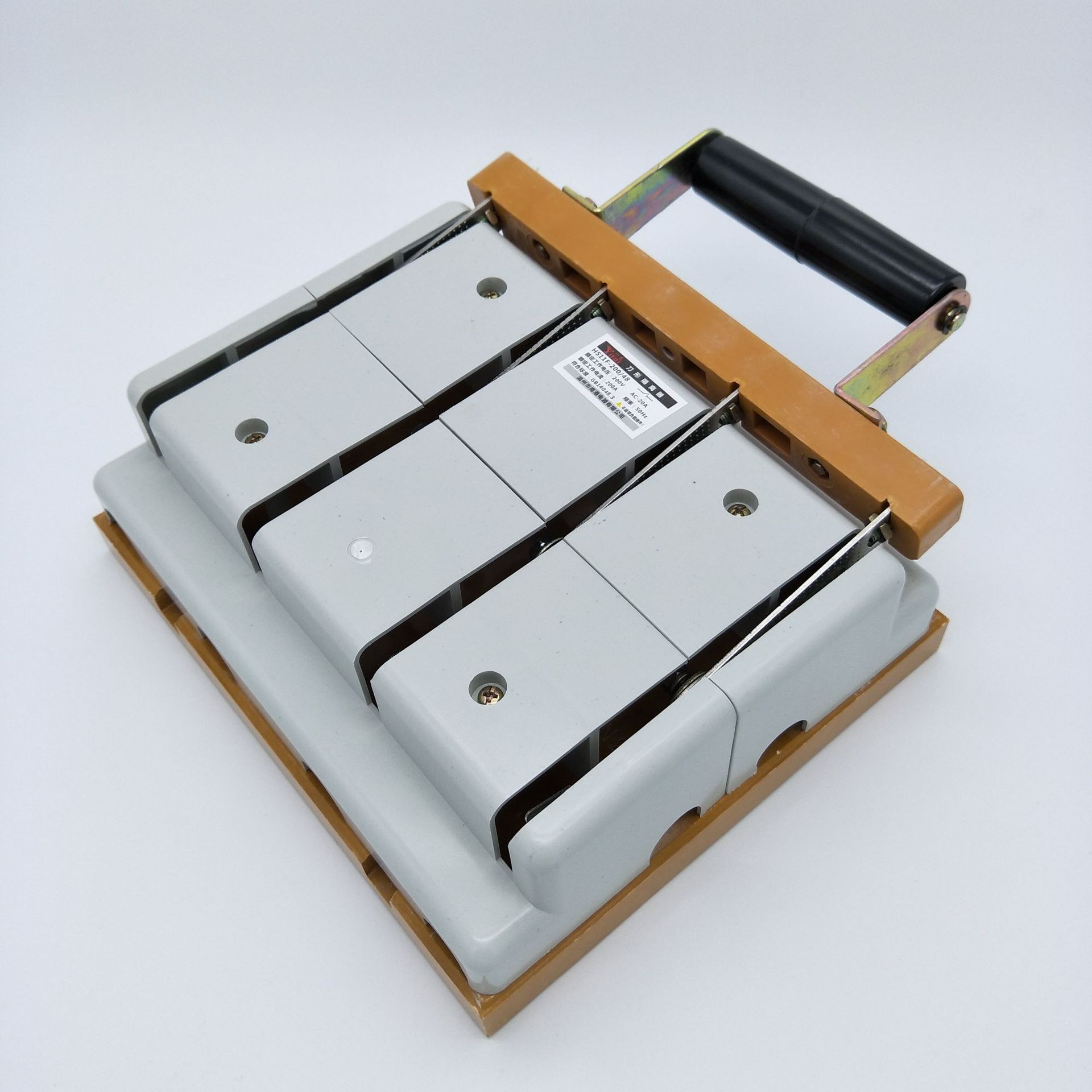 厂家批发hs11f双投带盖防误刀开关刀形隔离开关熔断器闸刀开关