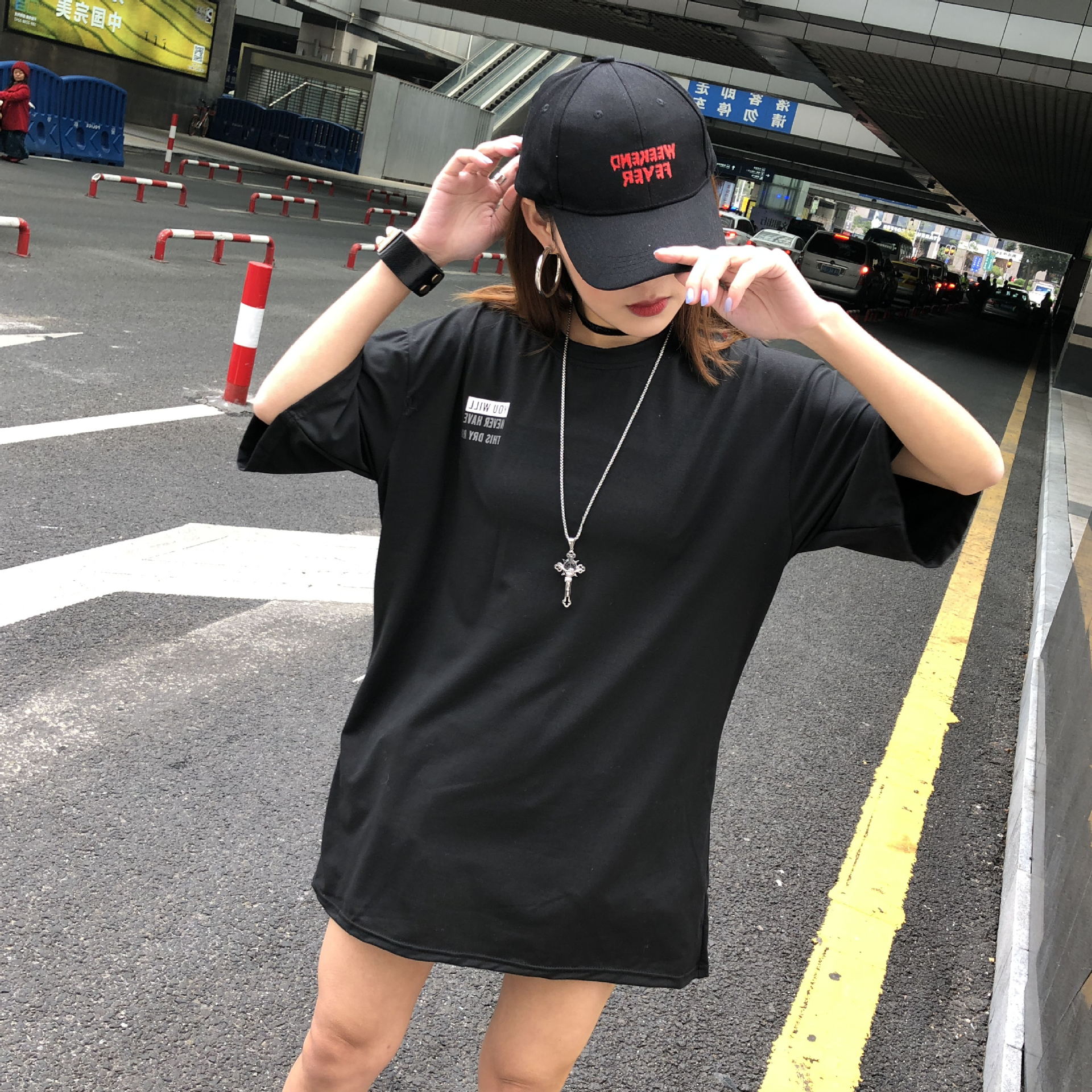 实拍 背后字母印花oversize宽松tee五分中袖中长款t恤女