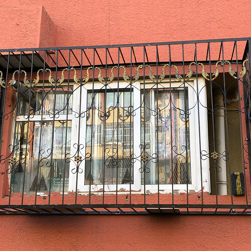 厂家批发锻造欧式铁艺防盗窗别墅金固定属工艺铁窗专业加 工定 制