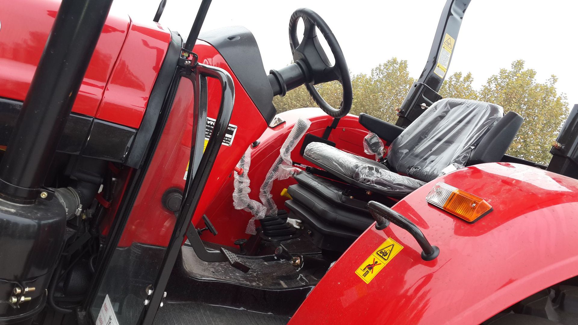 东方红lx1504四驱柴油四轮拖拉机多功能大马力拖拉机厂家直销