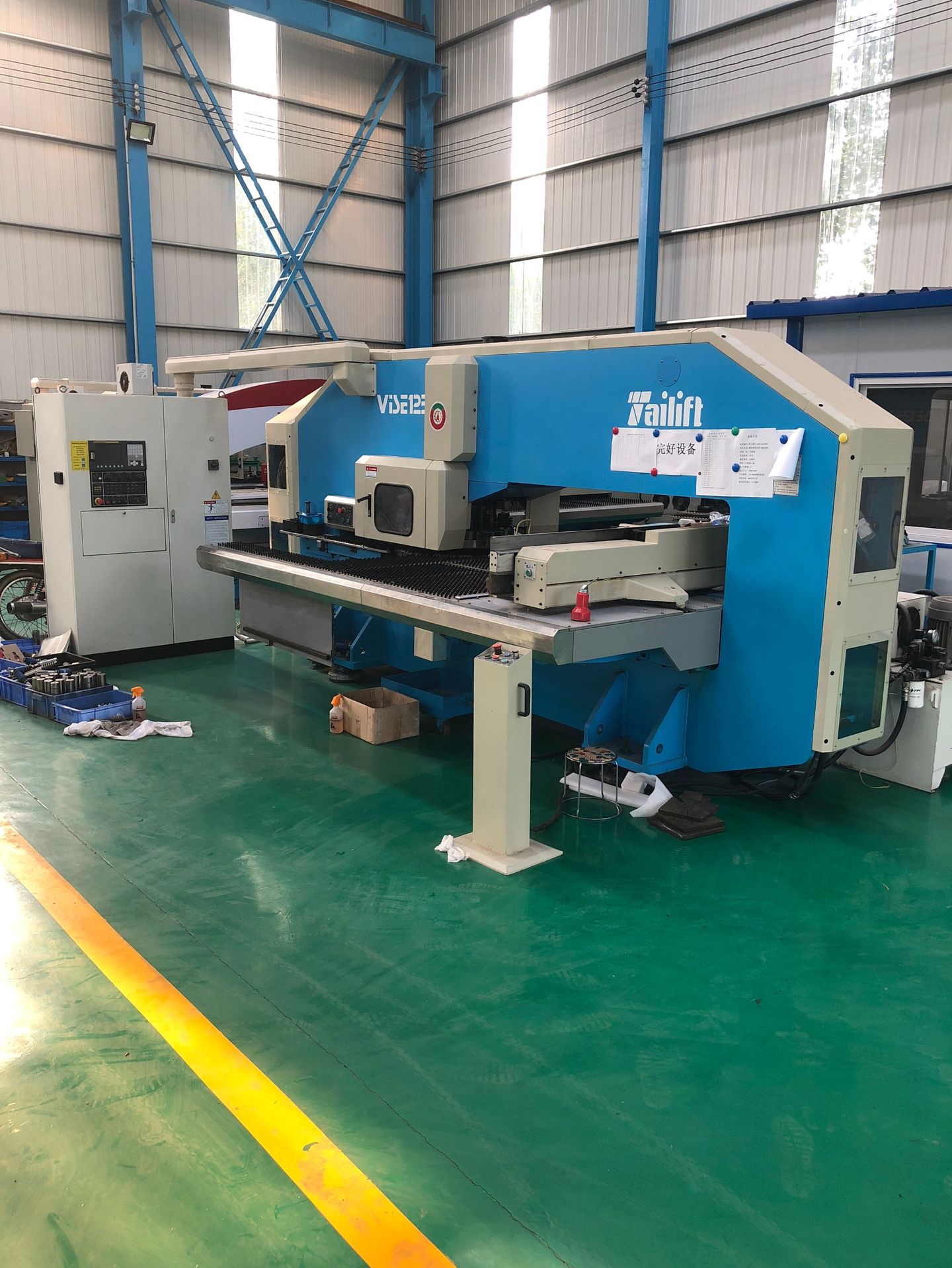 出售转让二手台湾台励福,数控转塔冲床型号:vise1250,机械式