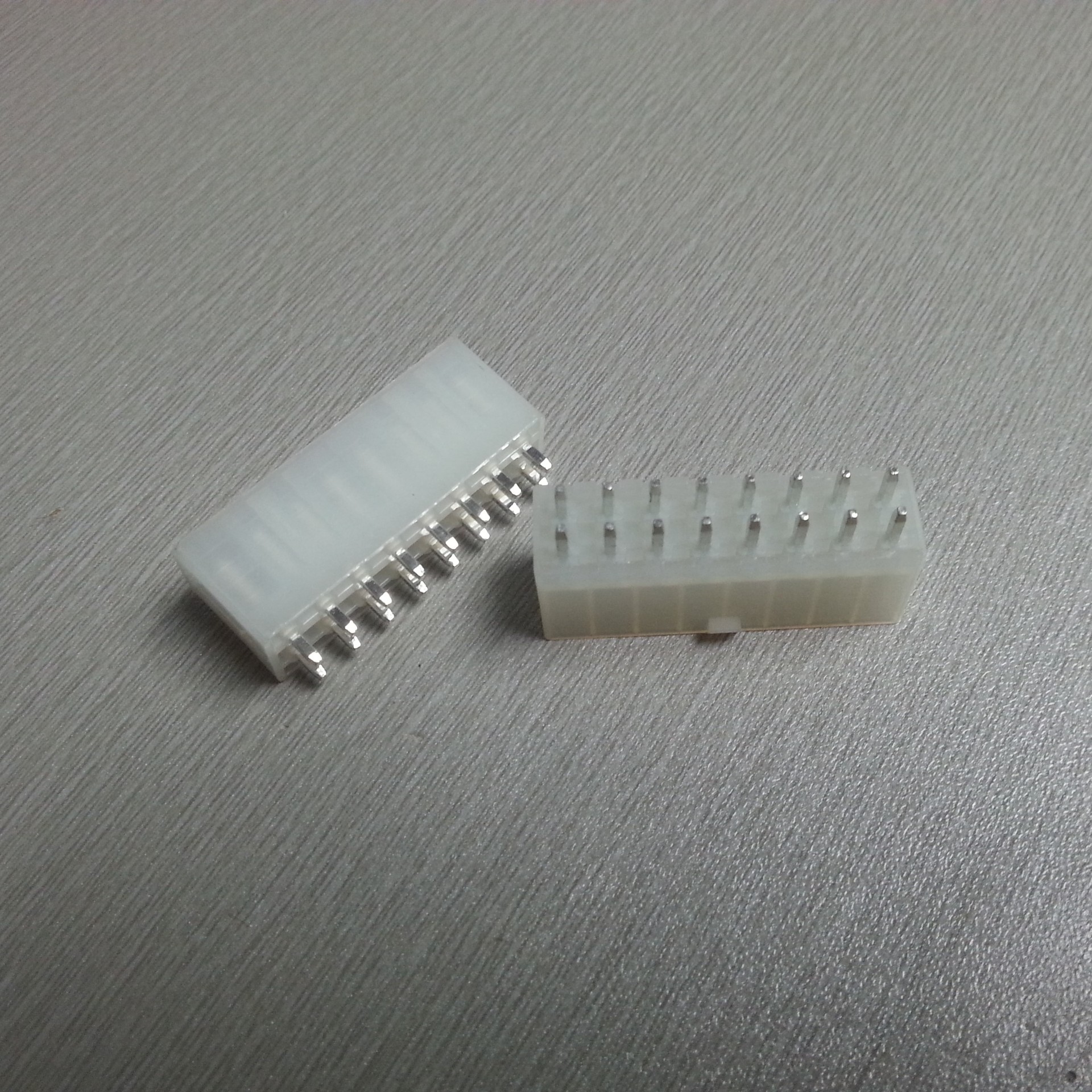 5569连接器 双排直针母座 16pin直插针座 现货5557实心针系列