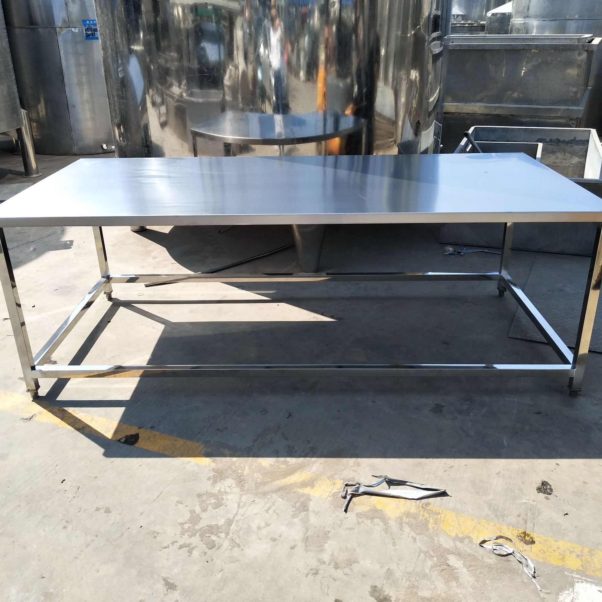 厂家直销各种不锈钢?工作台 平桌 网桌 订做加工