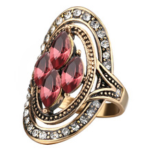 欧美优雅摩登时尚红宝石做旧锌合金镂空镶钻女士戒指外贸热销货源