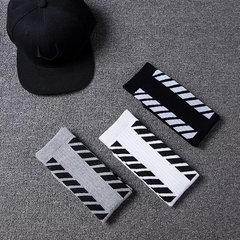 European and American Fashion Brand Skateboard Harajuku Style Hip Hop Men and Women Ow Mid-Calf Length and Knee High Socks Couple Diagonal Stripes