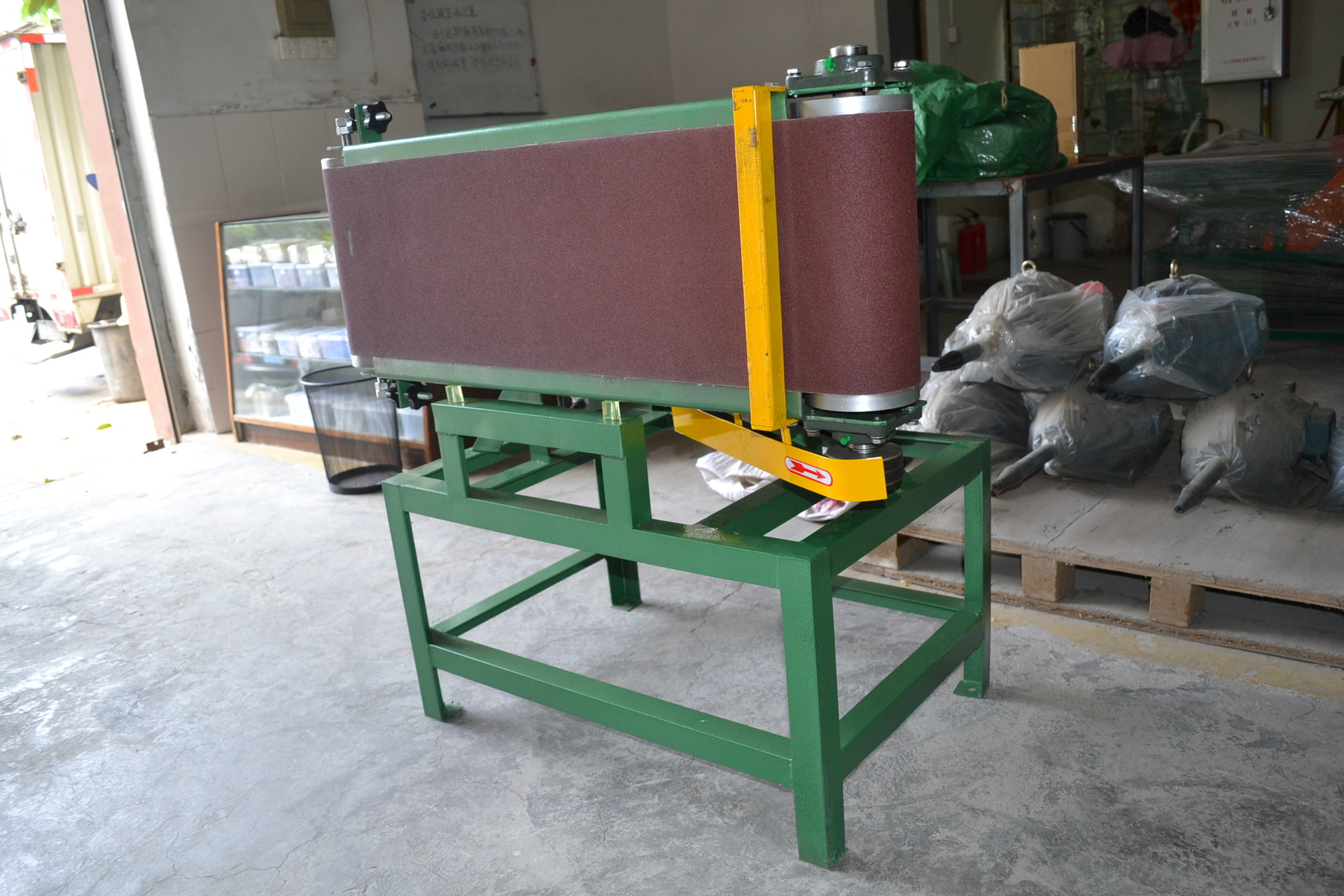 供应2100*300平面砂带机 抛光打磨机 拉丝磨边磨光机研磨 砂带机