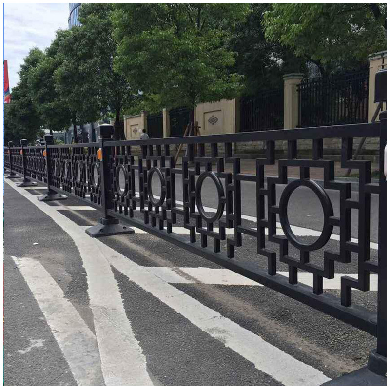 道路护栏_厂家批发隔离分流护栏 异形护栏订做 - 阿里巴巴