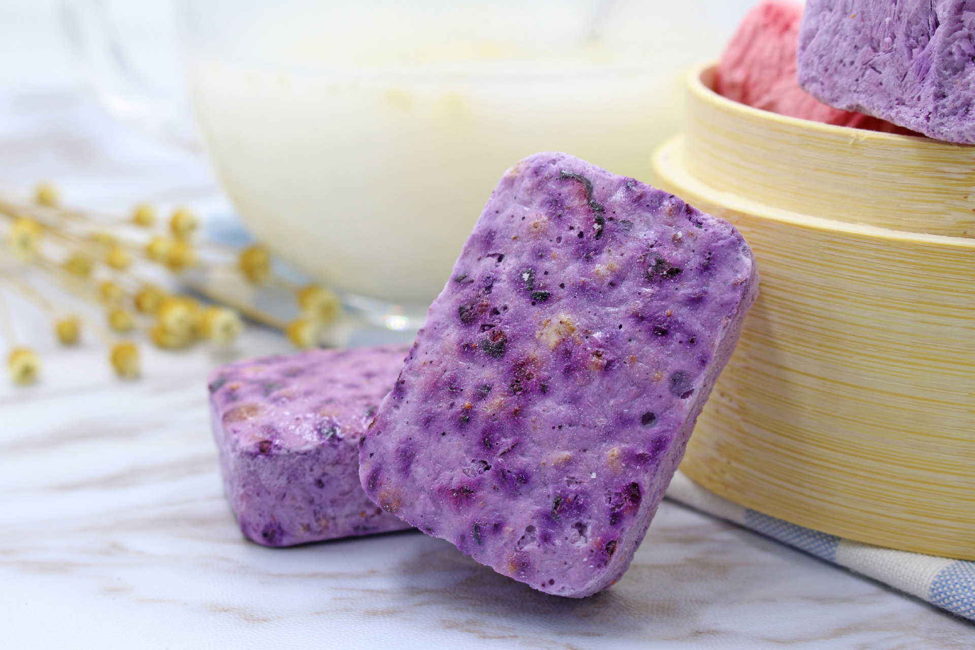 厂家直销批发 冻干酸奶块 蓝莓黄桃草莓味酸奶块 6克/包 量大从优